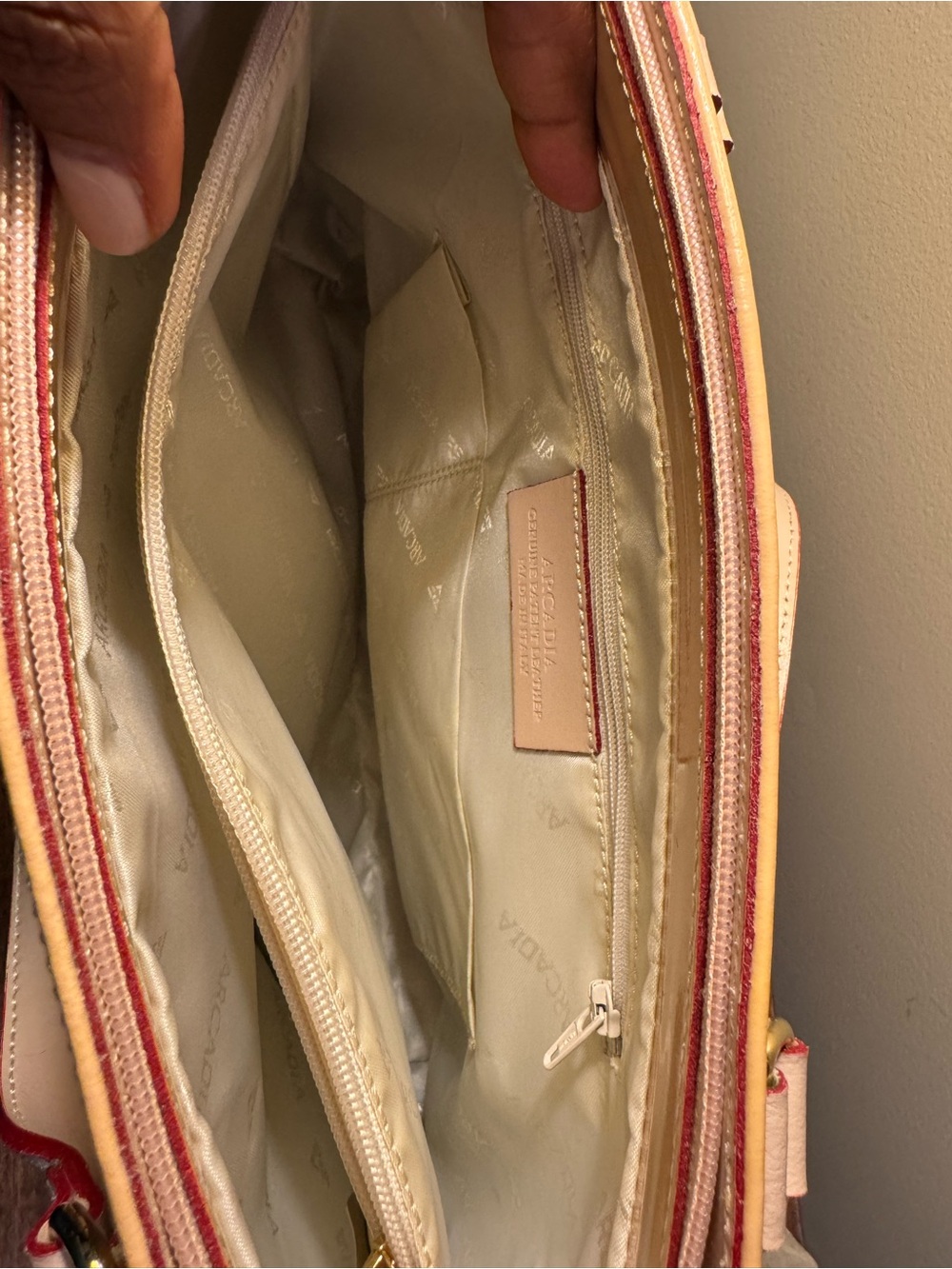 Arcadia Patent Leather Classic Pink Tote Bag - Stylish Everyday Carry - Picture 4 of 5